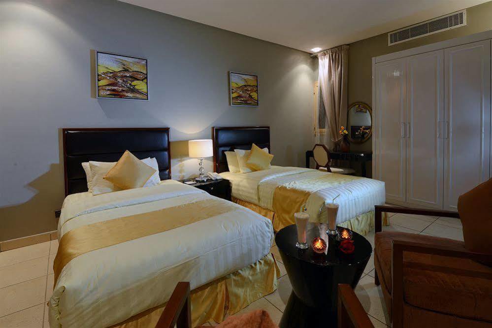 Aparthotel Boudl Al Fakhria Unaizah Esterno foto